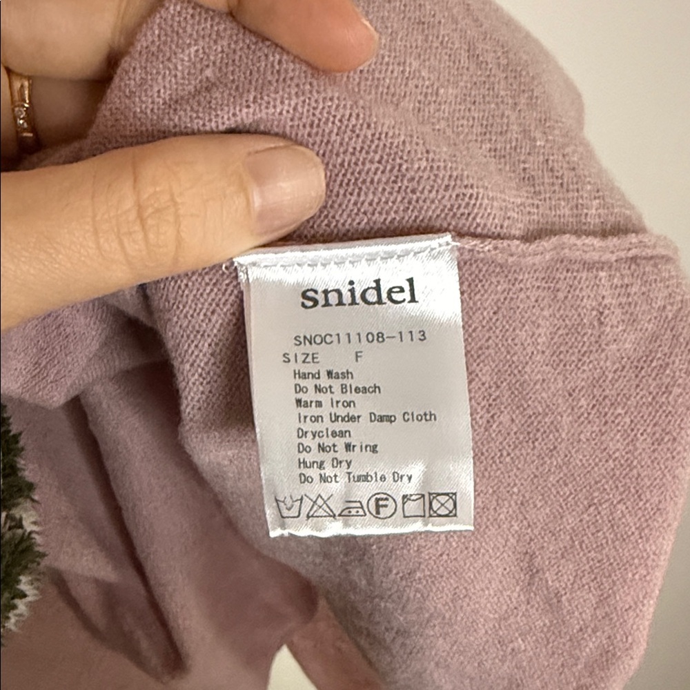 Chic Hazy Pink Wool Mini Dress - Picture 6 of 7